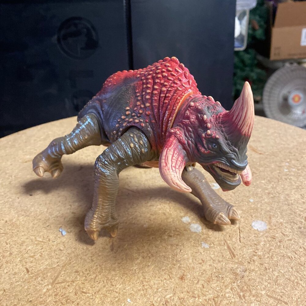 Star Wars Attack Of The Clones REEK Arena Battle Beast - 9" Action Figure - 2002